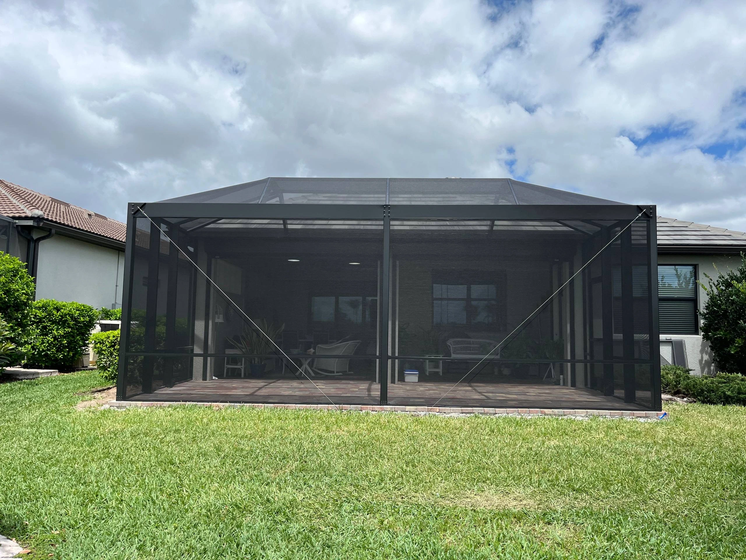 Screen Lanai Installation