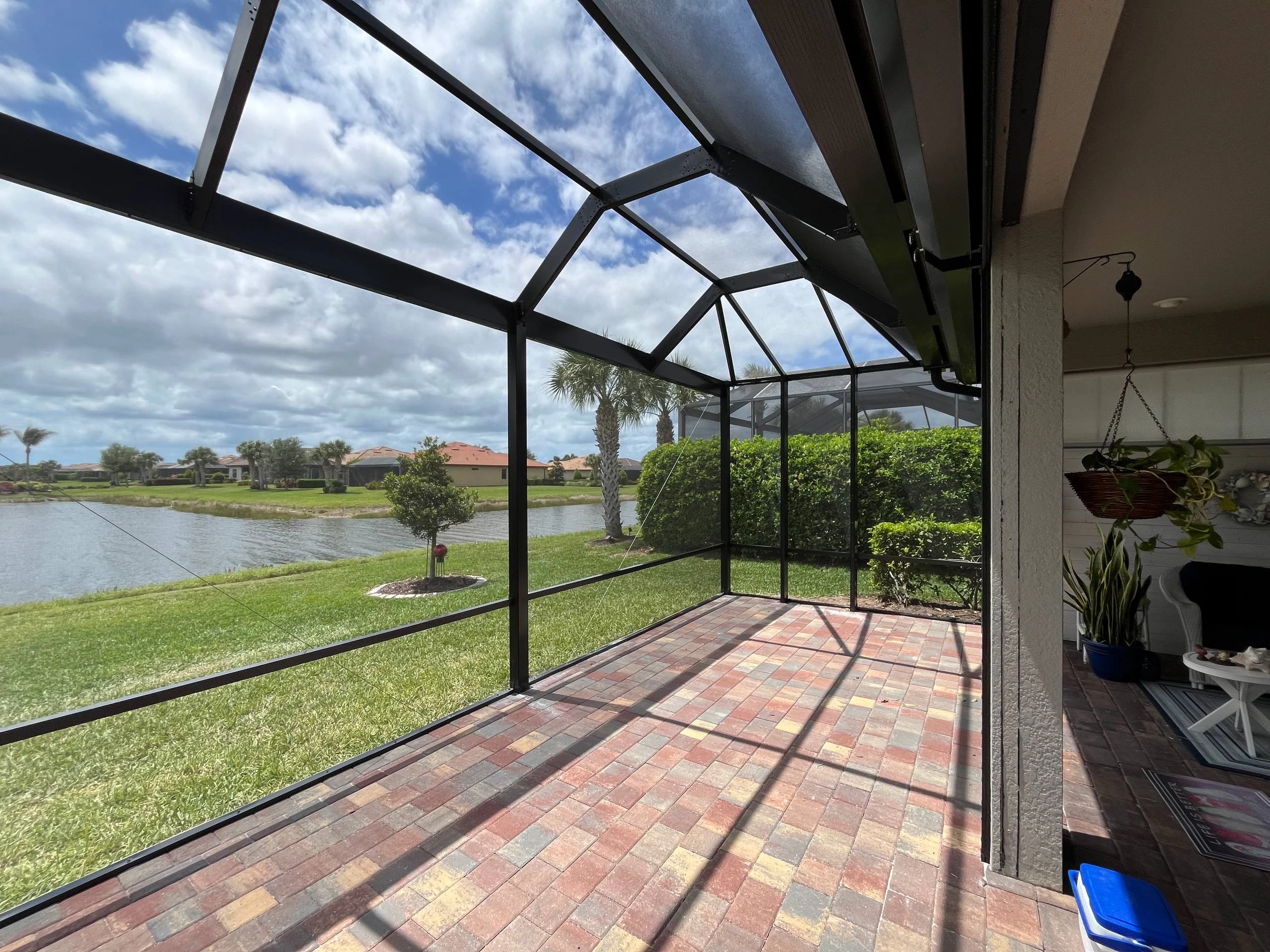 Screen Lanai Installation