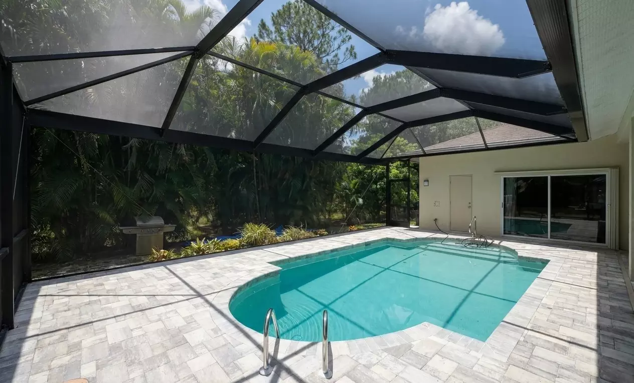Before and after: picture view wall upgrade in Cape Coral