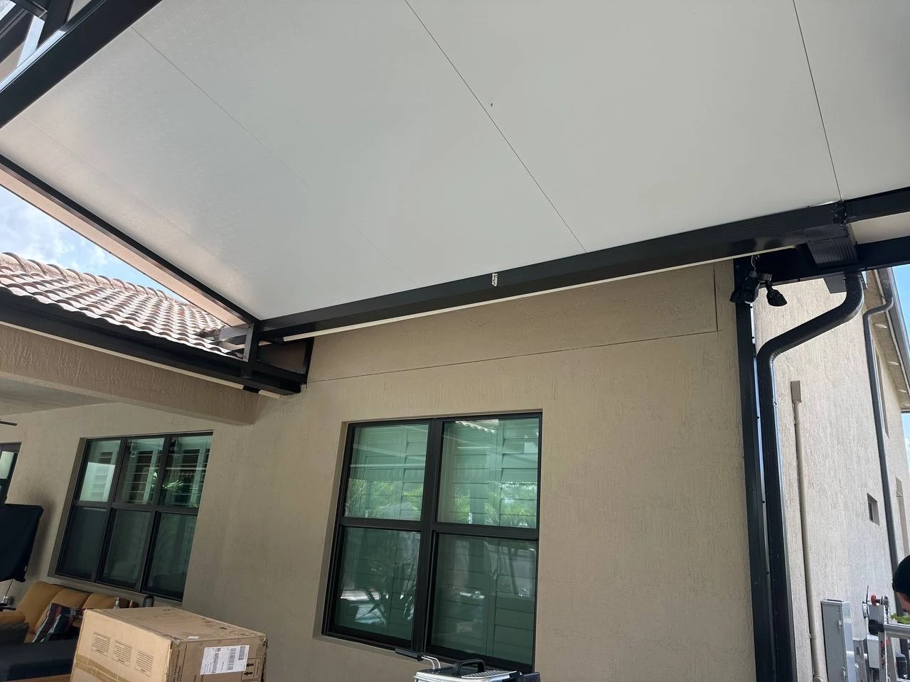 Screen Pool Cage
