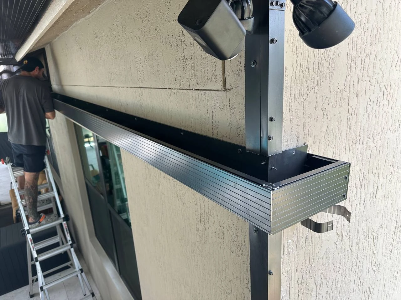 Screen Pool Cage