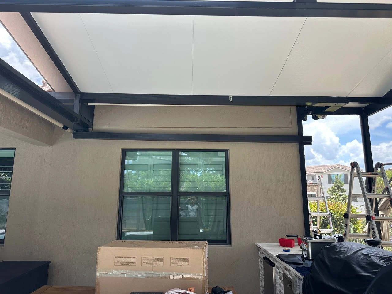 Screen Pool Cage