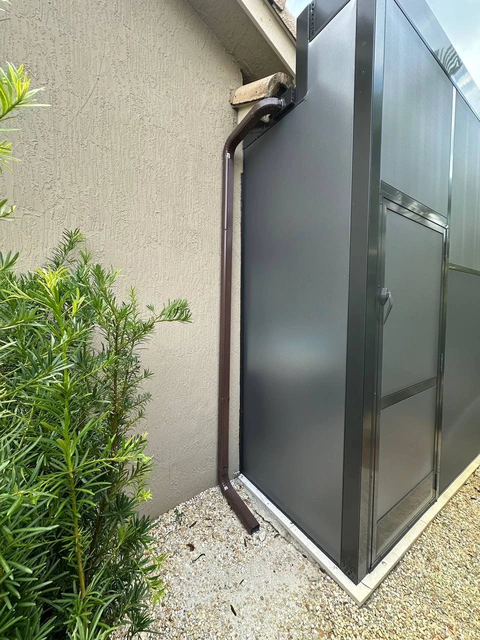 Screen Pool Cage