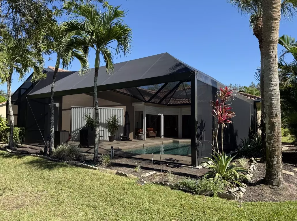 Before and after: replacing an old pool cage with a stunning upgrade