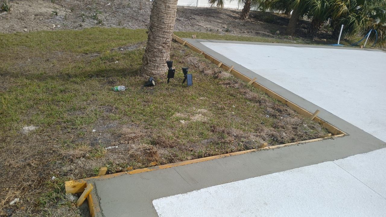 Oncrete pour pool enclosure footing lehigh acres FL