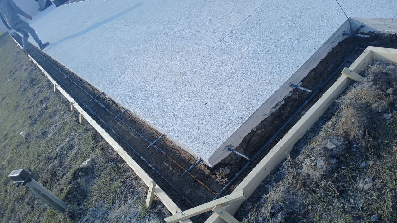 Reinforced pool enclosure footing lehigh acres FL